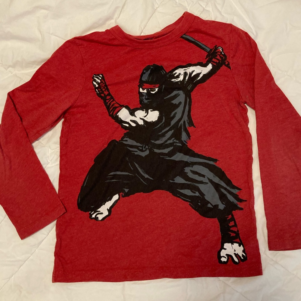 Long sleeved ninja tee.